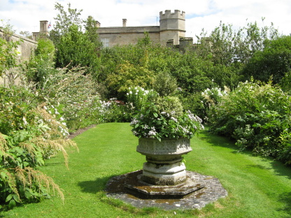 Gärten in England Deene Park